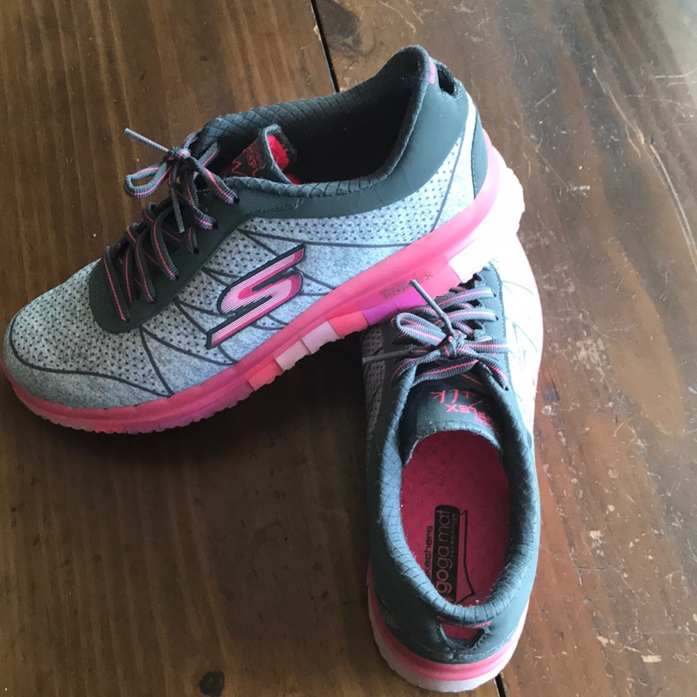 Sketchers GoFlex Sneakers